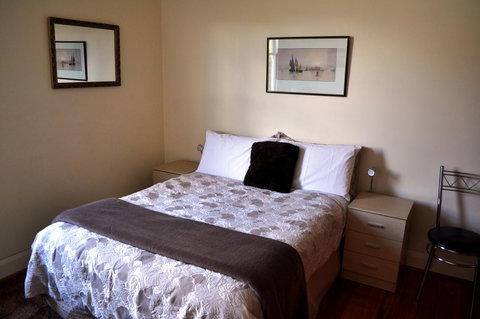 Belton Apartments-Hedge Cottage - Accommodation Cairns 11