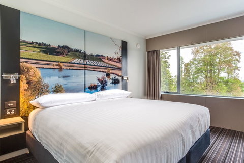 Hotel Launceston - Accommodation Cairns 2