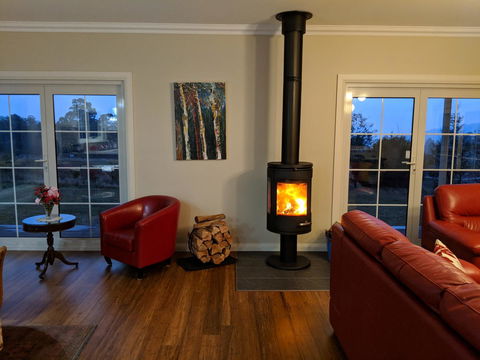Mountain Blue Guest House - Accommodation Cairns 7