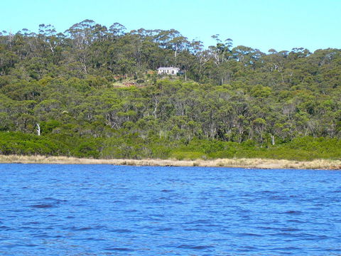 Island View Spa Cottage - Accommodation Cairns 4