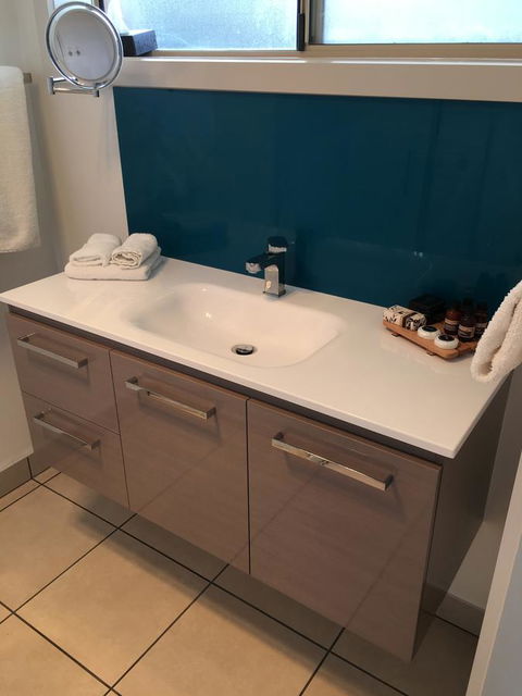 Island Breeze Motel - Accommodation Cairns 2