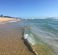 NEW UPMARKET COMFORTABLE 2 Bed 2 Bath OCEAN VIEWS 250m to BUDDINA BEACH - Accommodation Cairns