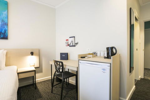 Nightcap At Playford Tavern - Accommodation Cairns 1