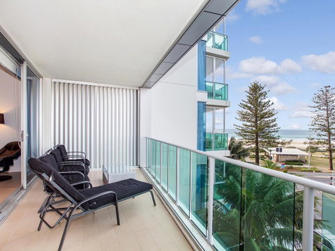 Nirvana By The Sea - Accommodation Cairns 1