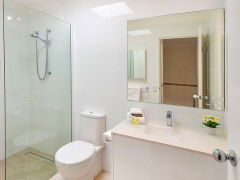 Noosa Entrance Waterfront Resort - Accommodation Cairns 1