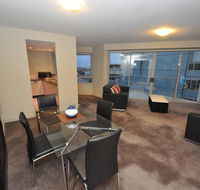 North Sydney Fully Self Contained Modern 2 Bed Apartment 2207BER - Accommodation Cairns