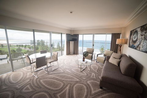 Novotel Wollongong Northbeach - Accommodation Cairns 1