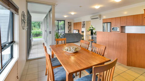 Oasis 1 On Hamilton Island - Accommodation Cairns 3