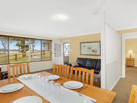 Ocean Blue Apartment Five - Ground Floor Apartment - Accommodation Cairns 0