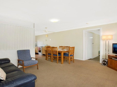 Ocean Blue Apartment Five - Ground Floor Apartment - Accommodation Cairns 1