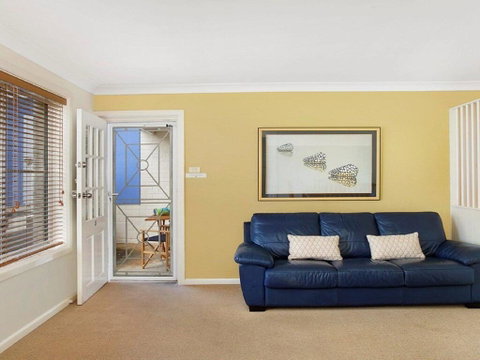 Ocean Blue Apartment Five - Ground Floor Apartment - Accommodation Cairns 3