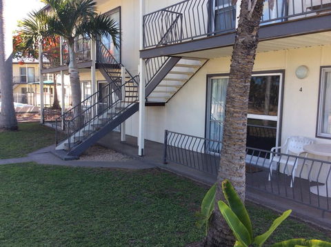 Ocean Breeze Units - Accommodation Cairns 2