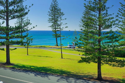 Ocean Court 8 13 Lord Street - Accommodation Cairns 0