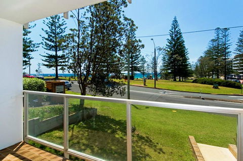 Ocean Court 8 13 Lord Street - Accommodation Cairns 1
