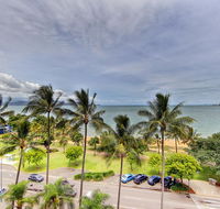 Ocean View Studios 75 The Strand Free Fast Wifi/Foxtel - Accommodation Cairns