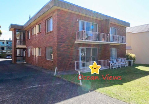 Ocean Views - Accommodation Cairns 2