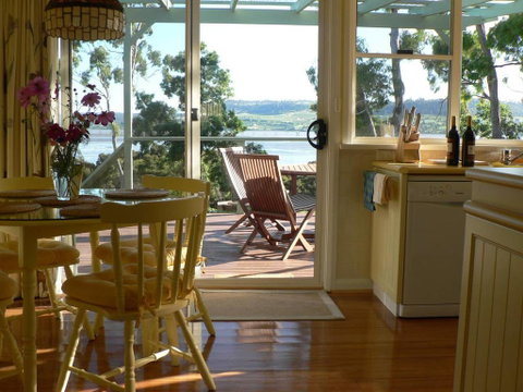 Olive's Cottage - Accommodation Cairns 0