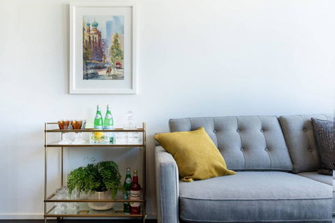 Oliver Stylish City Views Near Graffiti Laneways - Accommodation Cairns 3