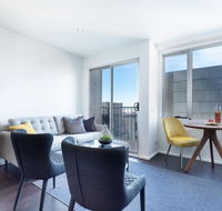 Oliver Stylish City Views near Graffiti Laneways - Accommodation Cairns