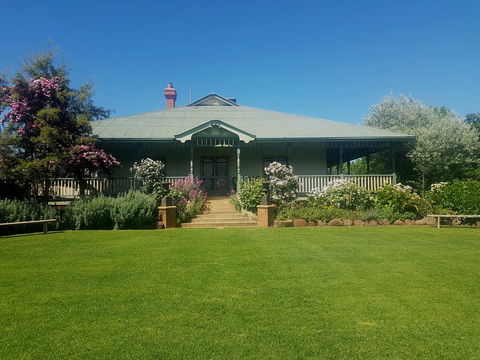 Orange Grove Gardens - Accommodation Cairns 1