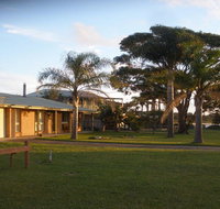 Ourimbah - across from the local rock pools - Accommodation Cairns