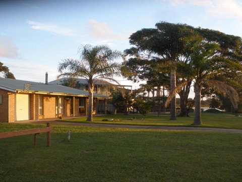 Ourimbah - Across From The Local Rock Pools - Accommodation Cairns 0