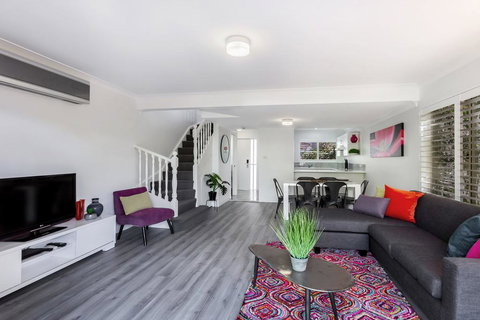 Pacific Blue Townhouse, 351/265 Sandy Point Road - Accommodation Cairns 1