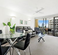Pacific Resort in the Heart of Broadbeach - Accommodation Cairns