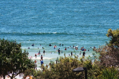Pacific Towers Unit 4, 19 Ormonde Tce Kings Beach - Accommodation Cairns 0
