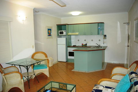 Palm Cove Tropic Apartments - Accommodation Cairns 3