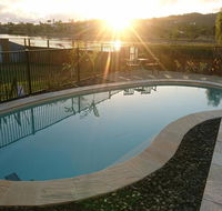 Palm Lakeside Holiday Home - Bowen Whitsundays Queensland - Accommodation Cairns