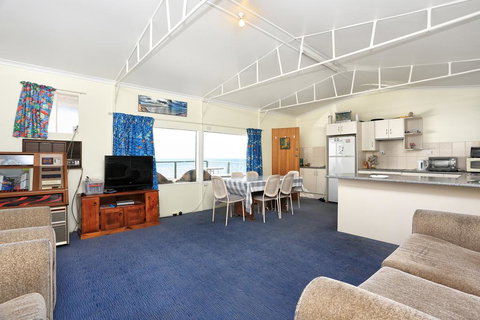 Peter's Port - Accommodation Cairns 2