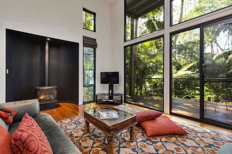 Pethers Rainforest Retreat - Accommodation Cairns 0
