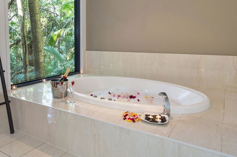 Pethers Rainforest Retreat - Accommodation Cairns 2