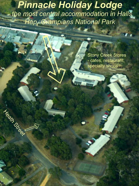 Pinnacle Holiday Lodge - Accommodation Cairns 3