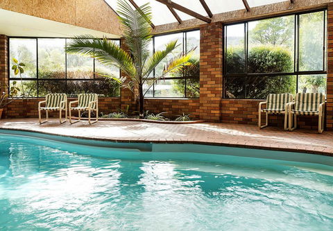 Pinnacle Holiday Lodge - Accommodation Cairns 0