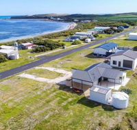 Plovers Rest at Cape Douglas - Accommodation Cairns