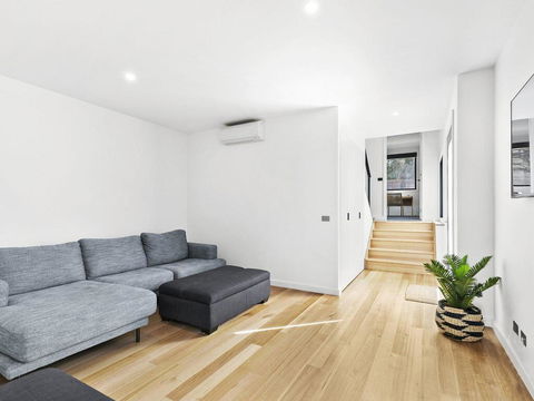 POINT BREAK , NEW LISTING 2019,  - Accommodation Cairns 3