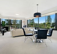 Private Apartment - Central Broadbeach - Accommodation Cairns
