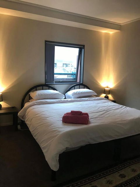Private Room (King Bed) Heart Of Melbourne - Accommodation Cairns 0