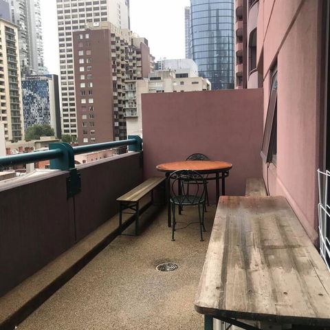 Private Room (King Bed) Heart Of Melbourne - Accommodation Cairns 3