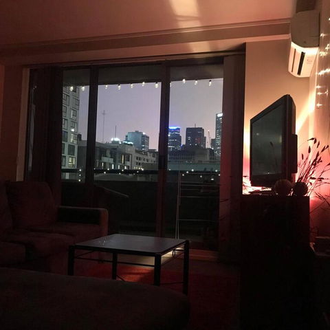Private Room (King Bed) Heart Of Melbourne - Accommodation Cairns 2