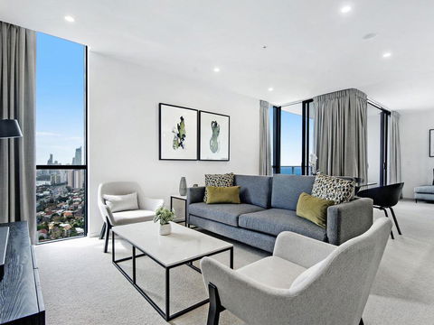 Qube Broadbeach - Luxury 2 Bedroom Ocean View - Accommodation Cairns 0
