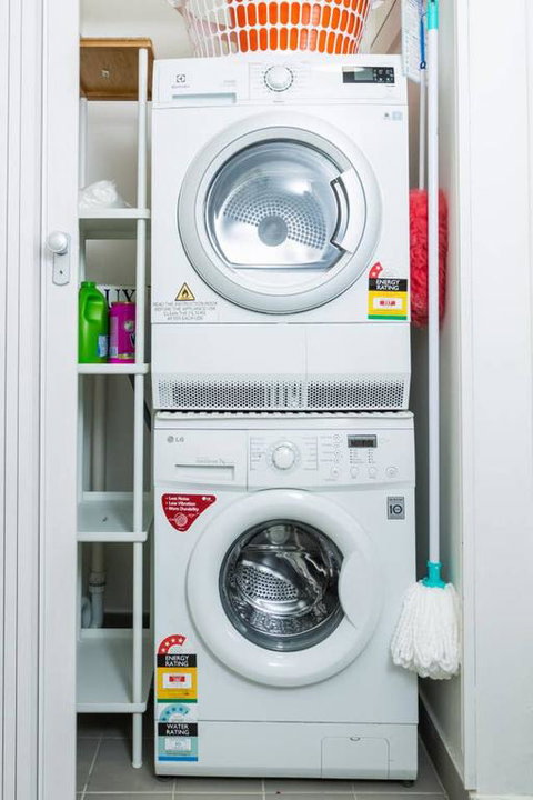 Queen Vic' Market, Trams, Shopping + Parking - Accommodation Cairns 3