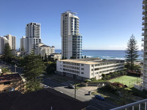 Queensleigh Holiday Apartments - Accommodation Cairns 2