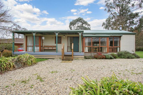 R & R In Bright - Short Walk To Town - Accommodation Cairns 2