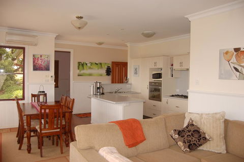 Ravensbourne Escape- Quingilli - Accommodation Cairns 2