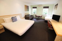 Red Bridge Motor Inn