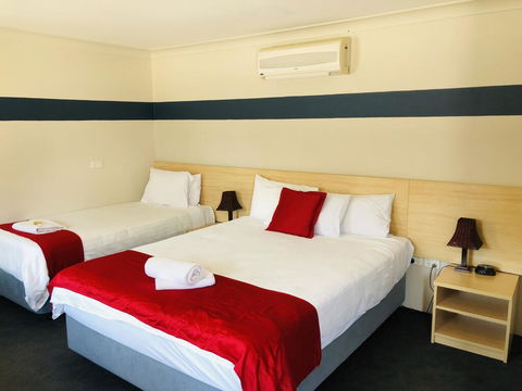 Red Cedar Motel - Accommodation Cairns 0