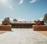 Red Waratah Accommodation - Accommodation Cairns
